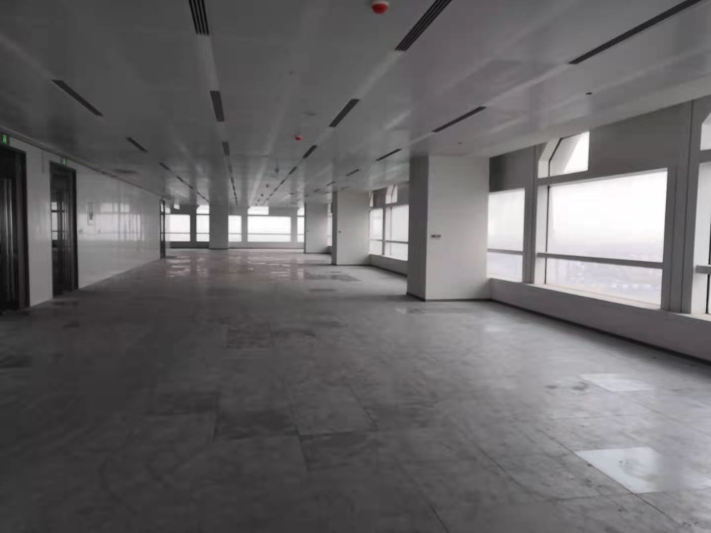 耀元路150号上海SK大厦出租599平写字楼标准交付